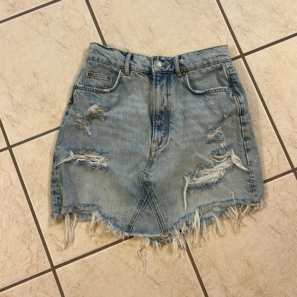 Pilcro frayed denim skirt - Picture 4 of 5